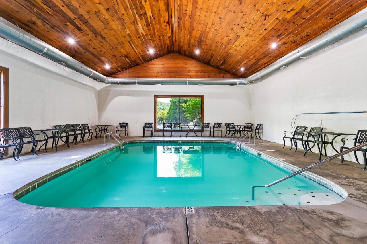 Summer Sale! Pool, Sauna, View, Hottub, Game เซอเวียร์วีล ภายนอก รูปภาพ