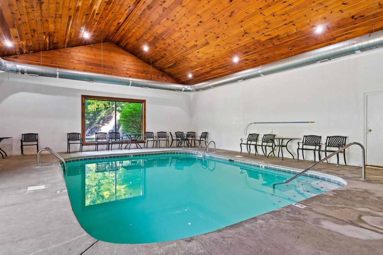 Summer Sale! Pool, Sauna, View, Hottub, Game เซอเวียร์วีล ภายนอก รูปภาพ
